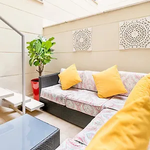 Maba/private Backyard/walk To Downtown/large Smart Tv Apartamento